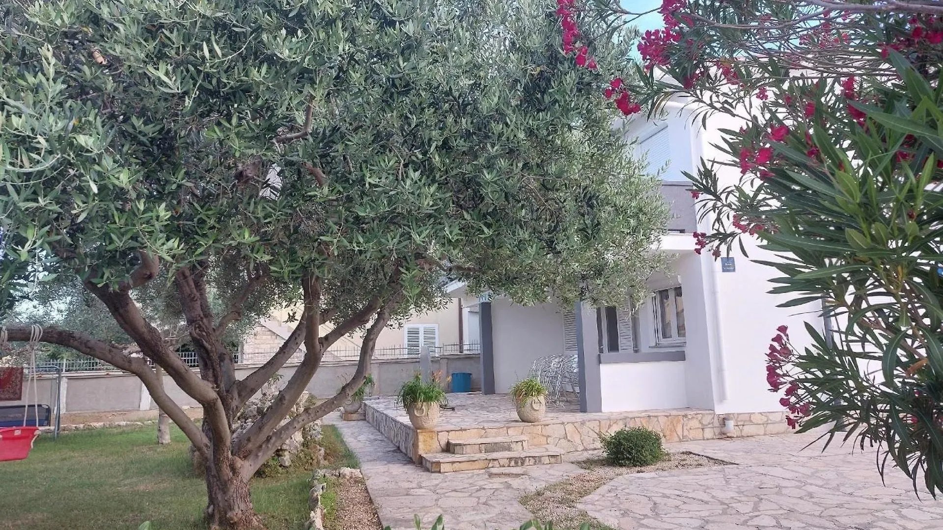 Erdgeschosswohnung Mit Terrasse In ויר קרואטיה